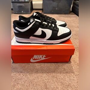 BRAND NEW PANDA DUNKS SIZE 11